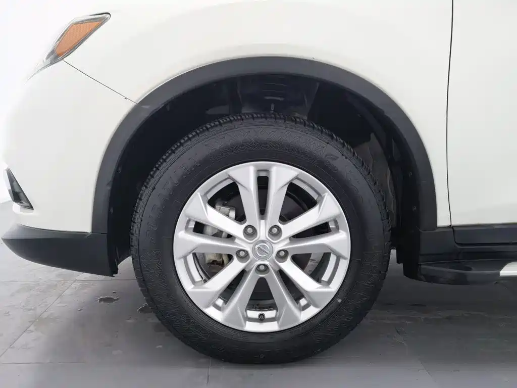 Nissan X-Trail — миниатюра 17