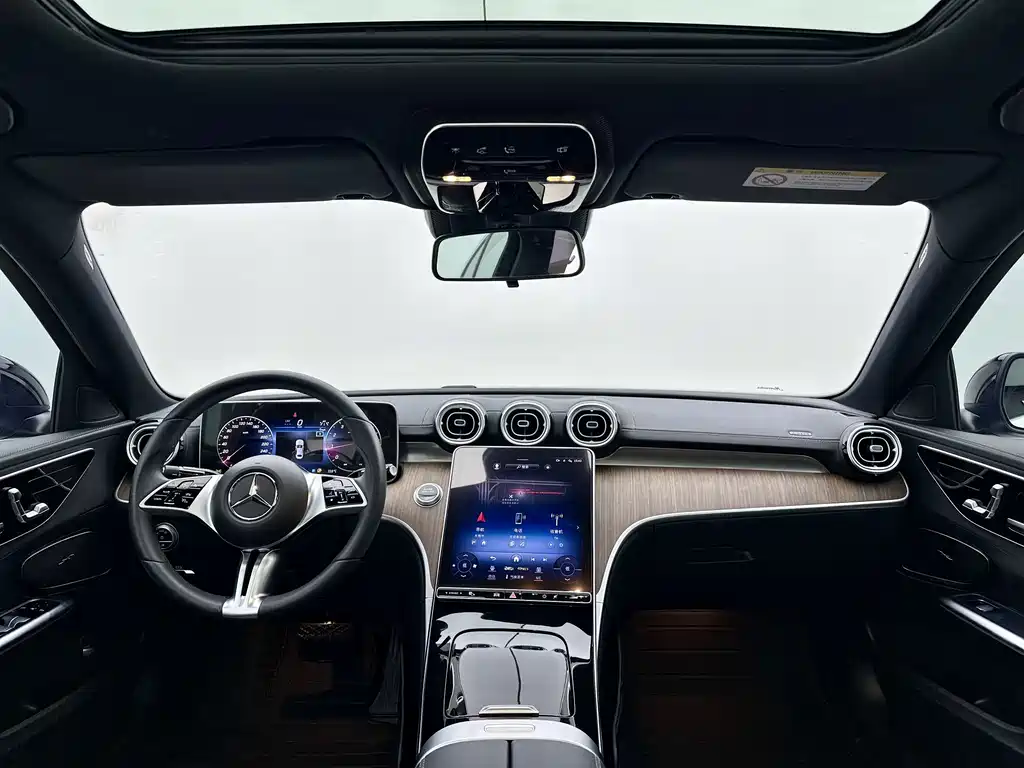 Mercedes-Benz C-Class — миниатюра 10