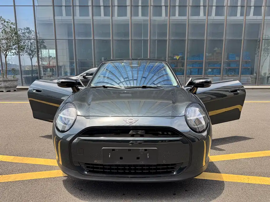 Mini COOPER 2024 456km COOPER E