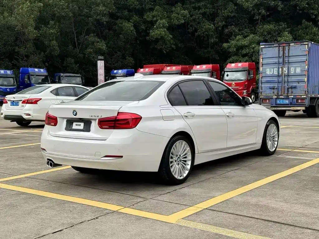 BMW 3 Series — миниатюра 6