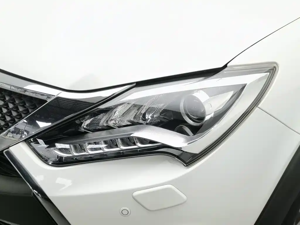 BYD Tang New Energy — миниатюра 7
