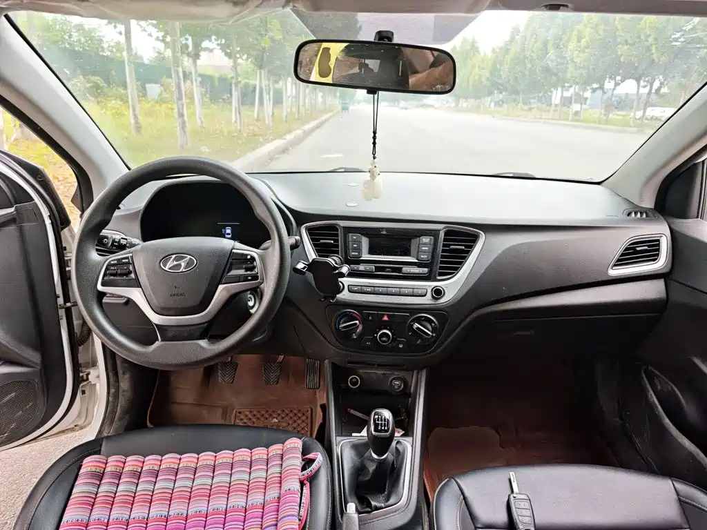 Hyundai Verna — миниатюра 10