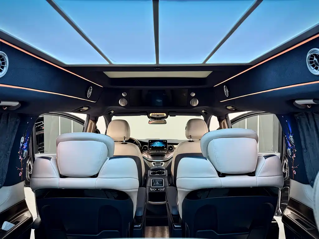 MERCEDES-BENZ V CLASS