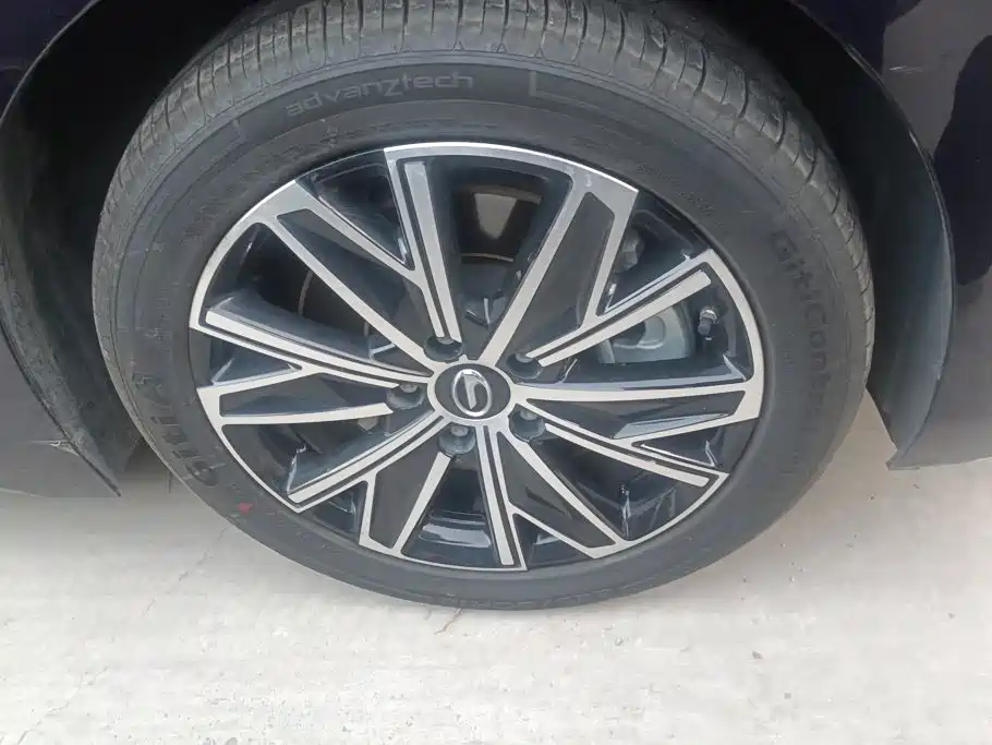 GAC Motor Trumpchi E8 PHEV — миниатюра 6