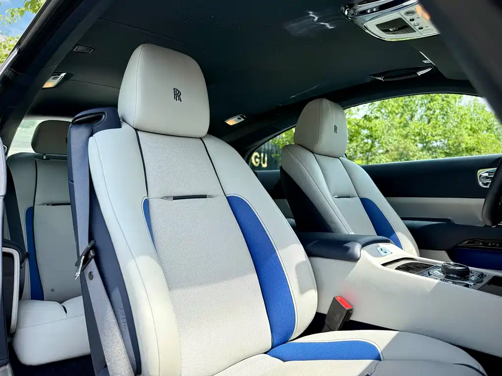 Rolls-Royce Wraith — миниатюра 12