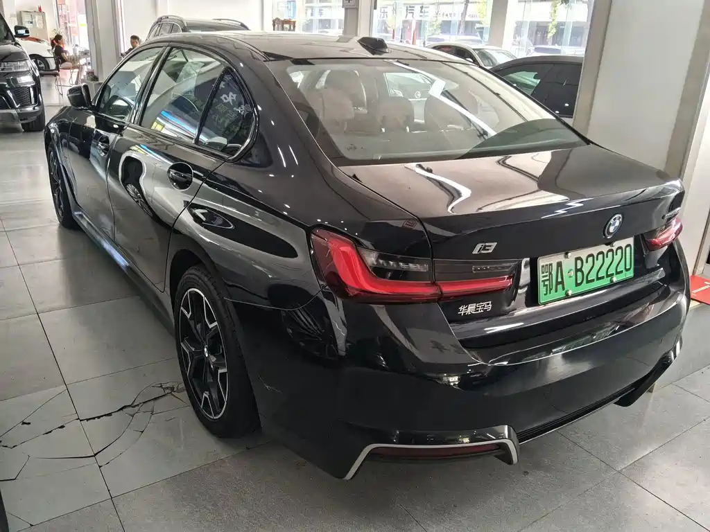 BMW i3 — миниатюра 9