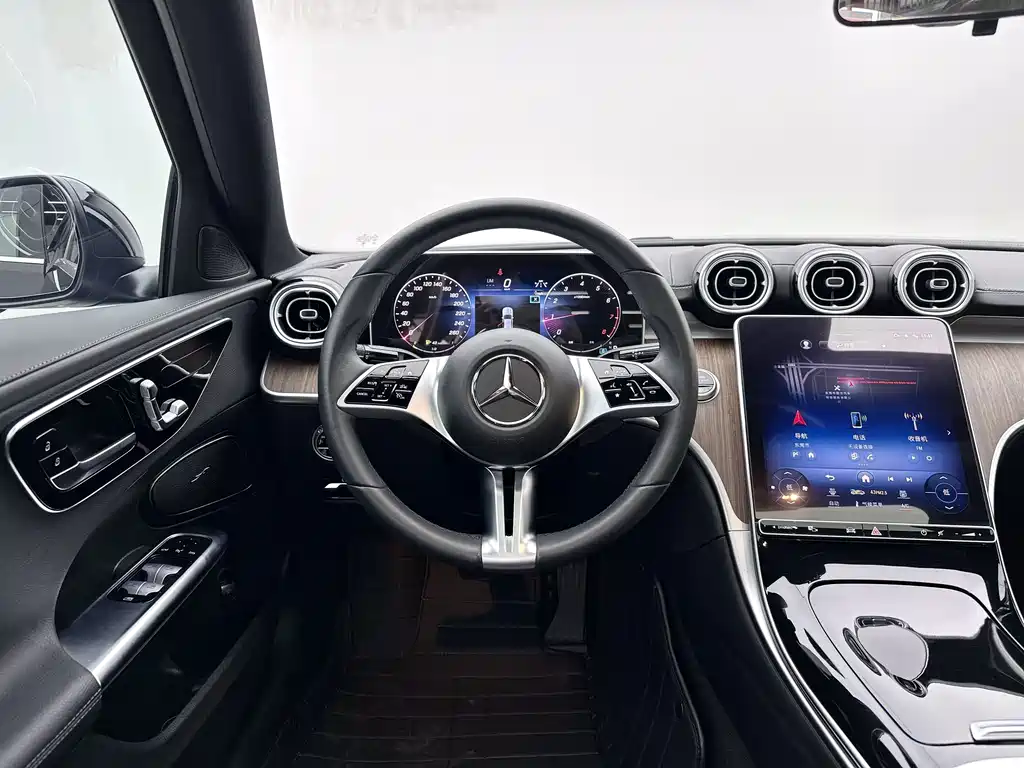 Mercedes-Benz C-Class — миниатюра 9