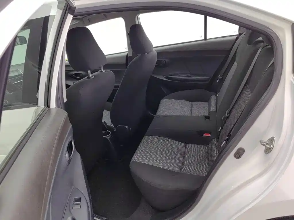 Toyota Vios — миниатюра 15