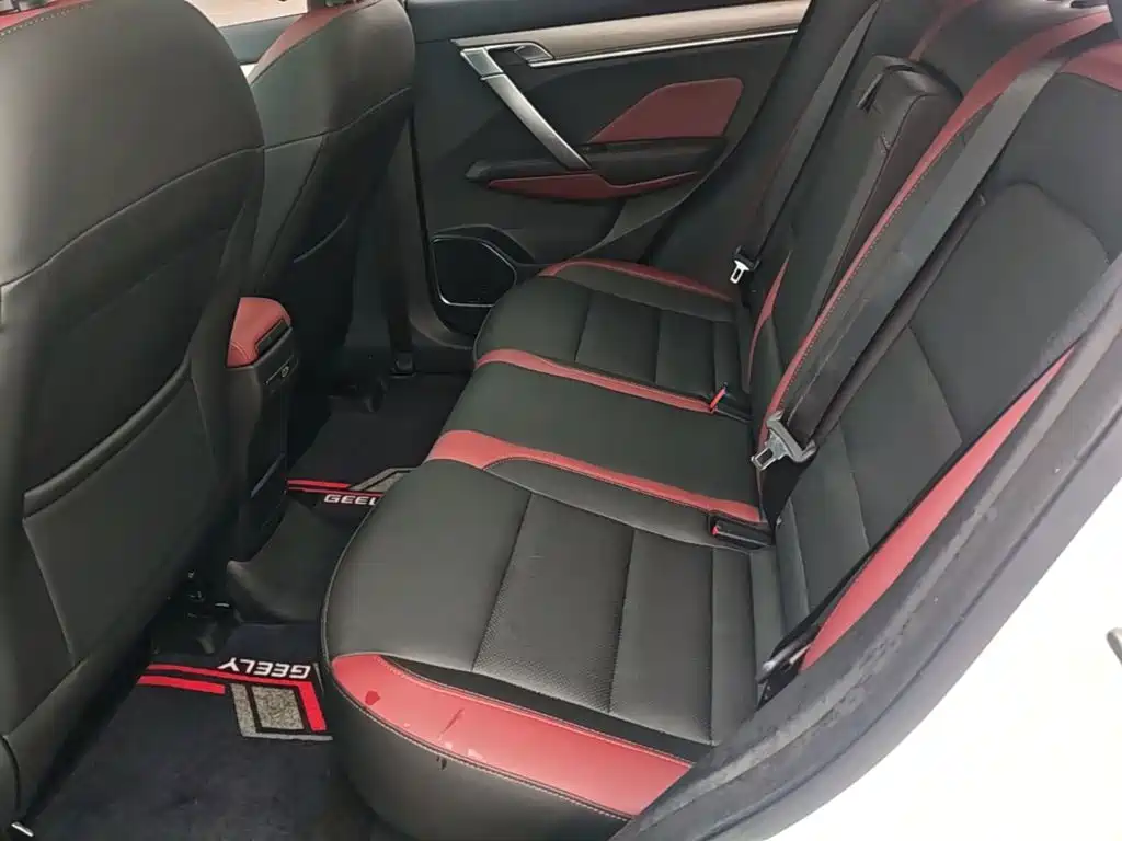 Geely Binyue — миниатюра 17