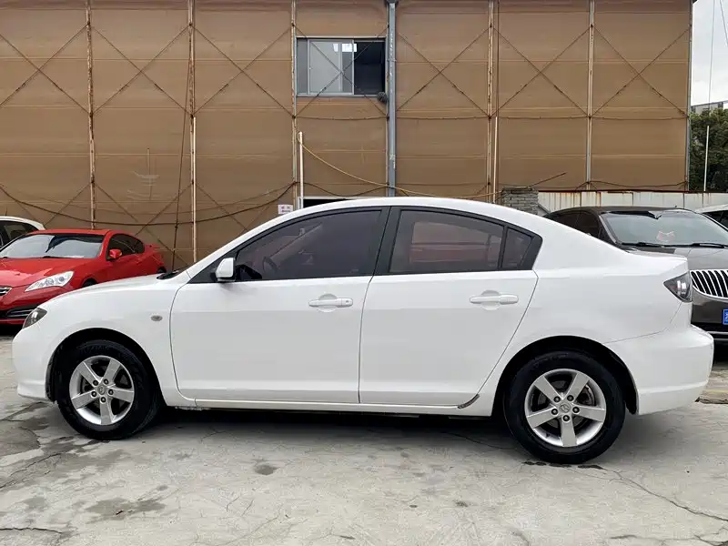Mazda 3 — миниатюра 9