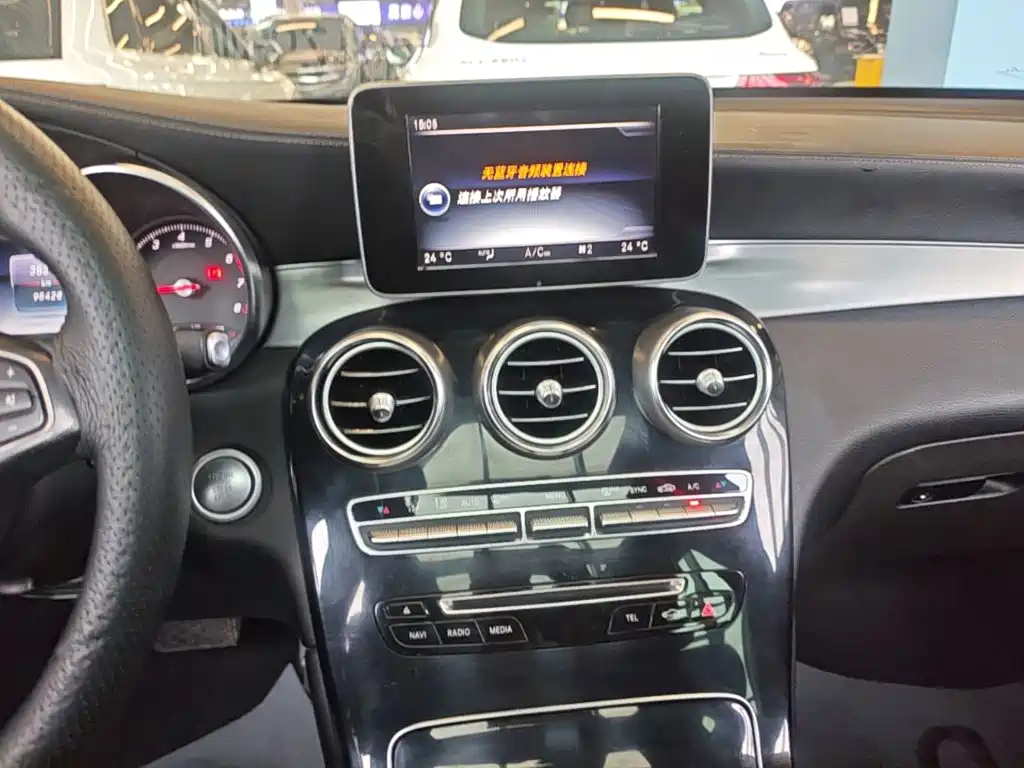 Mercedes-Benz GLC — миниатюра 13