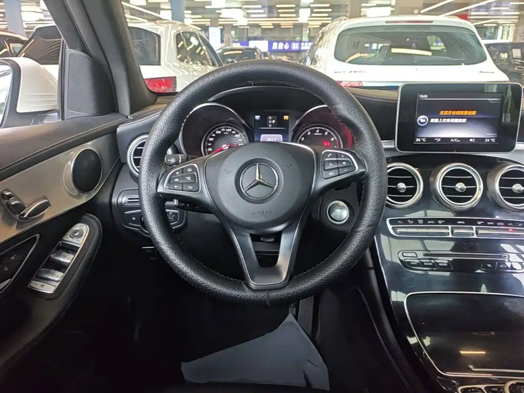 Mercedes-Benz GLC — миниатюра 11
