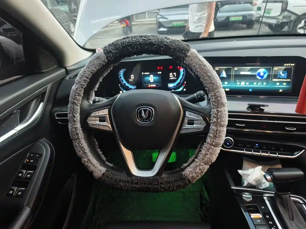 Changan Eado — миниатюра 3