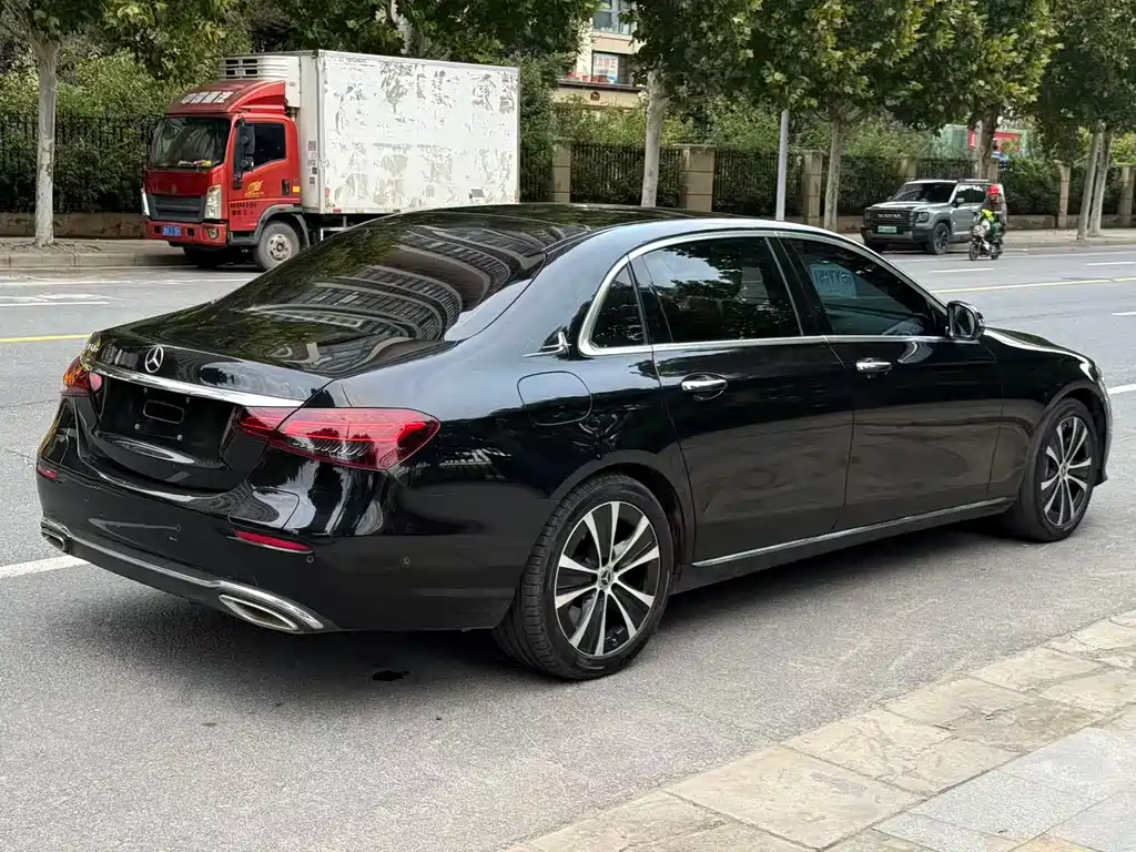 Mercedes-Benz E-Class New Energy — миниатюра 7