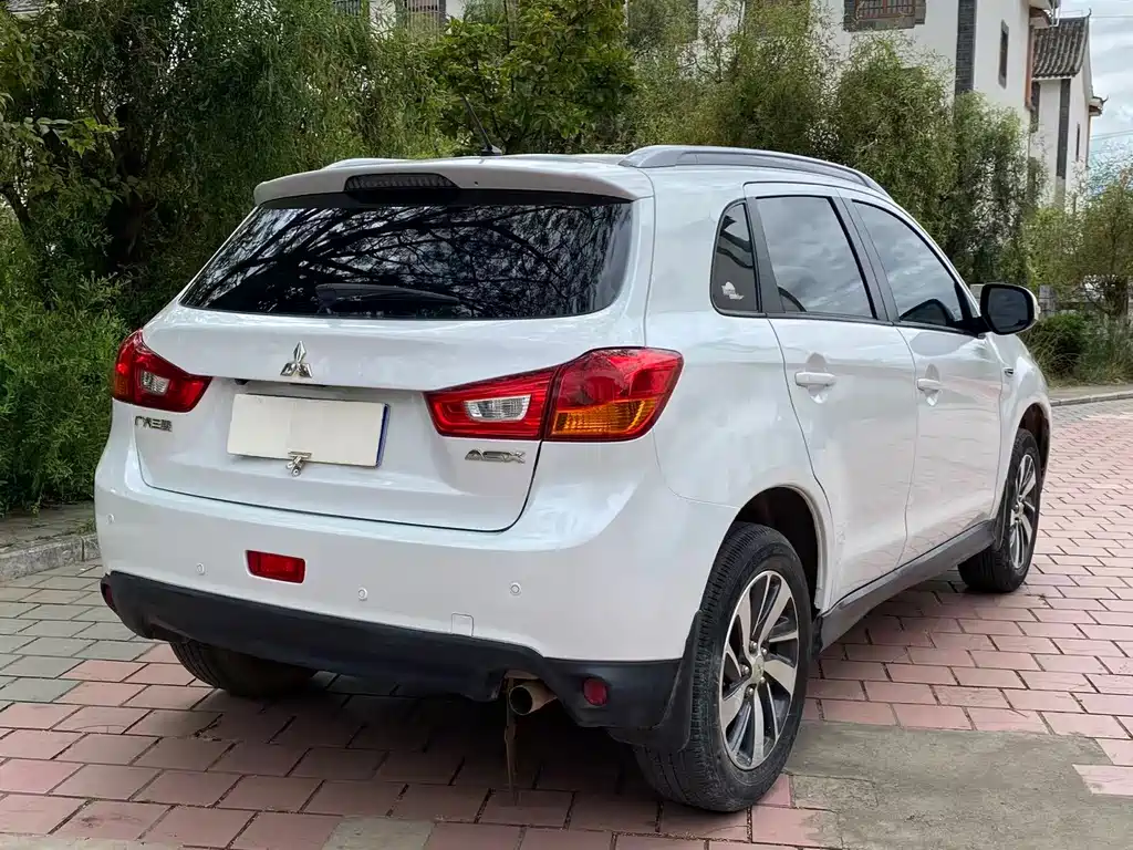 Mitsubishi ASX — миниатюра 11