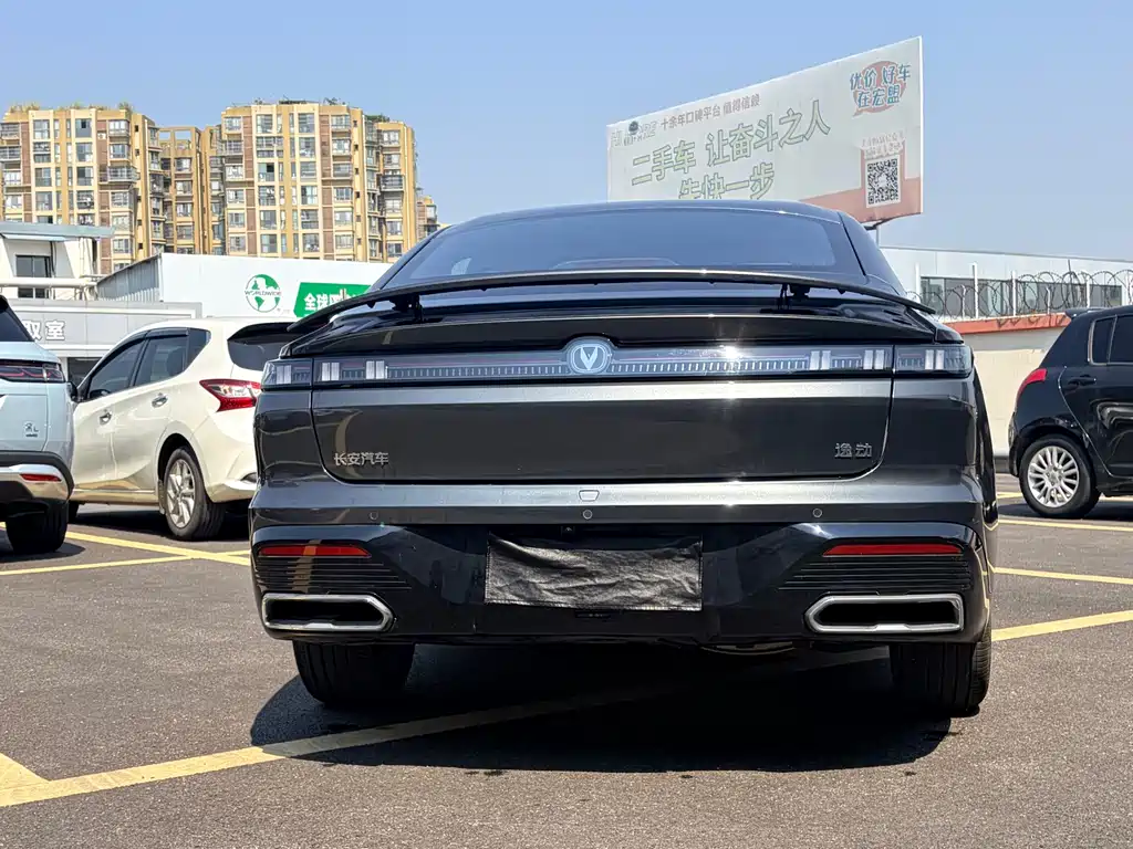 Changan Eado — миниатюра 5