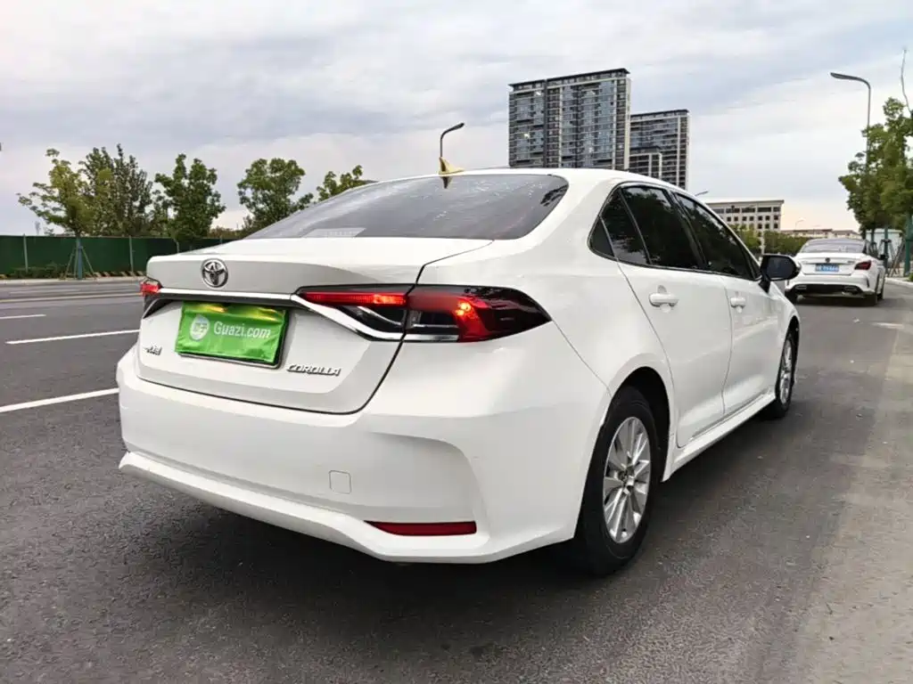 Toyota Corolla — миниатюра 7