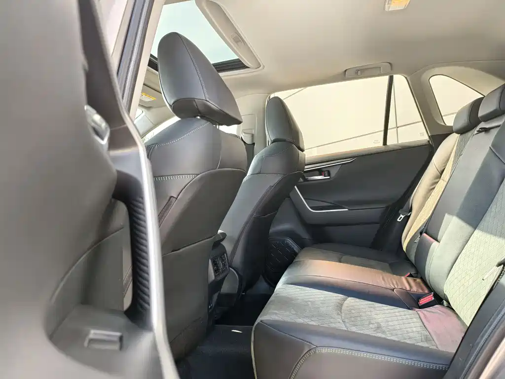 TOYOTA RAV4 RONGFANG