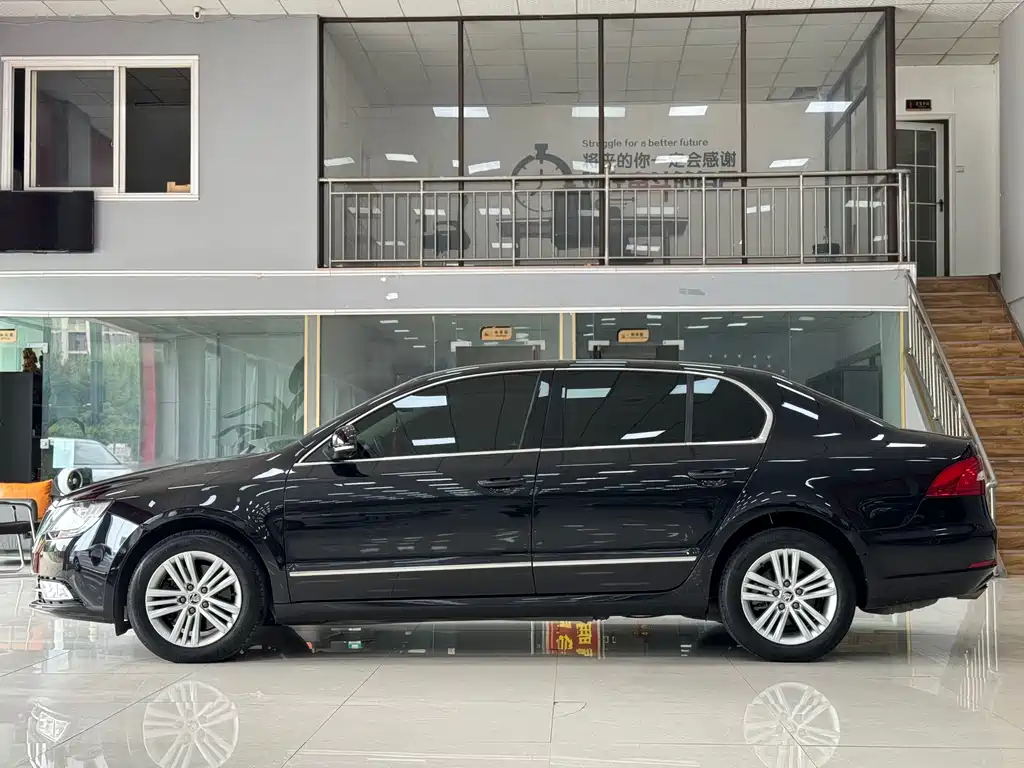 Skoda Superb 2016 TSI380 DSG
