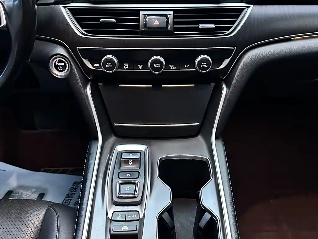 Honda Accord — миниатюра 6