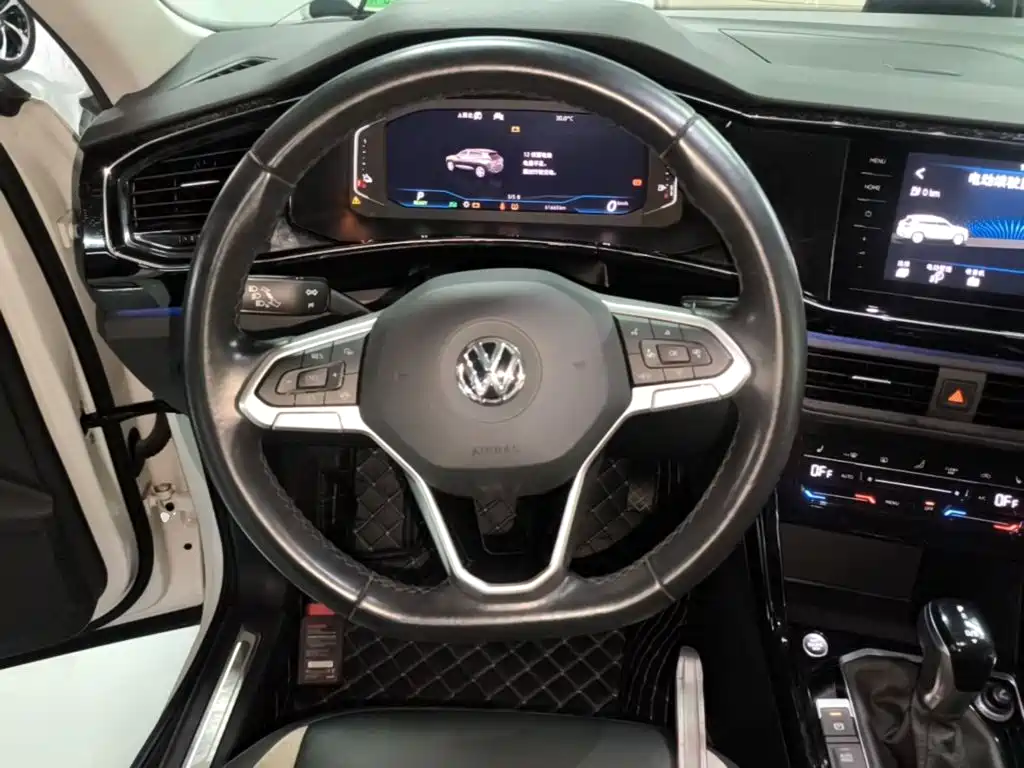 Volkswagen 探岳 GTE — миниатюра 11