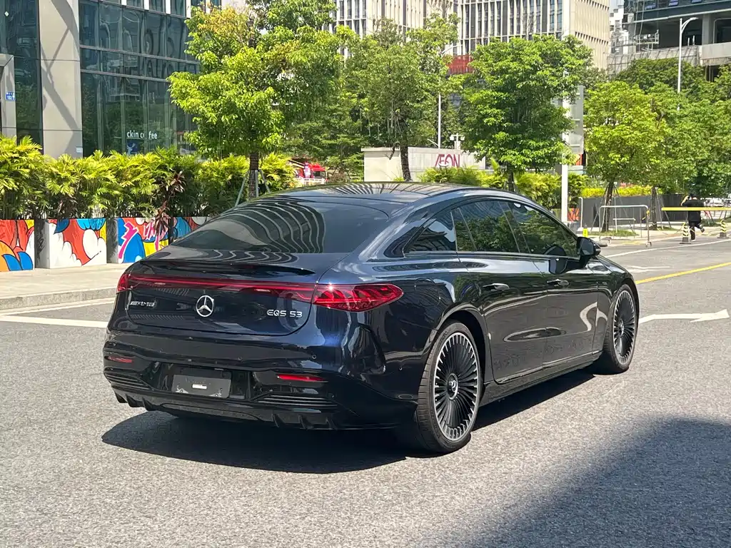 MERCEDES-BENZ EQS AMG