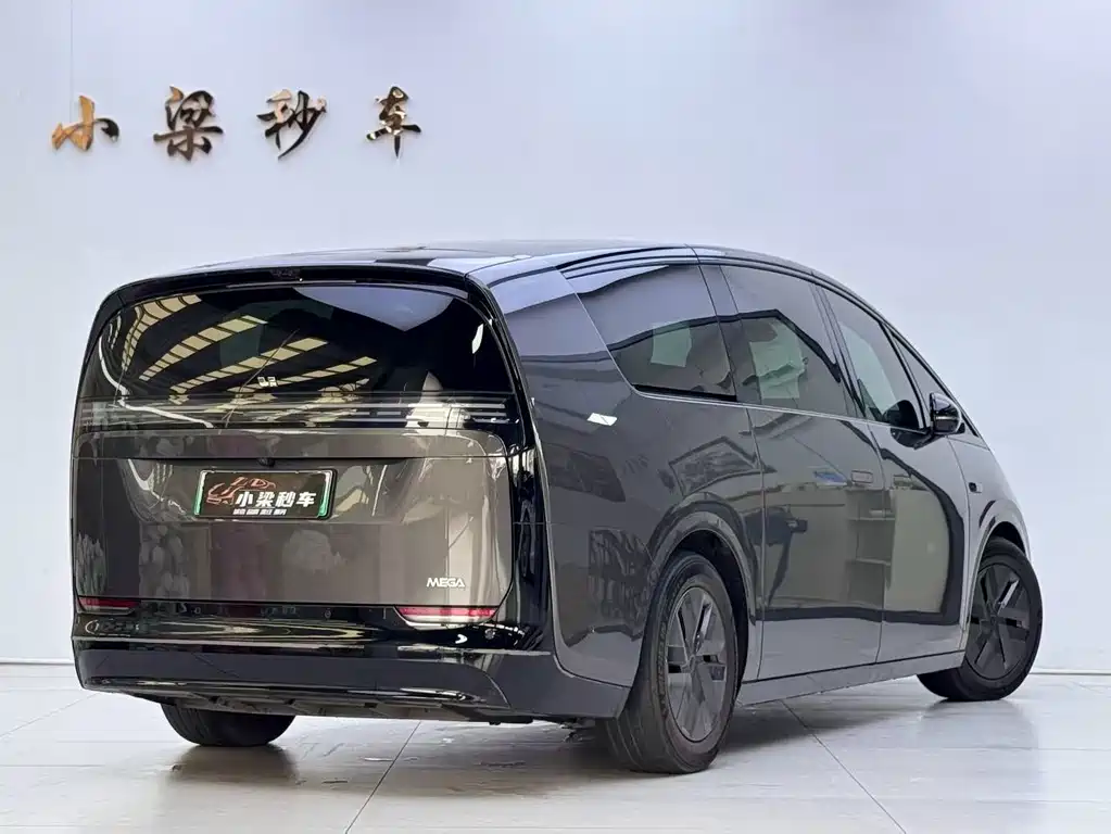 Li Auto Li MEGA — миниатюра 3