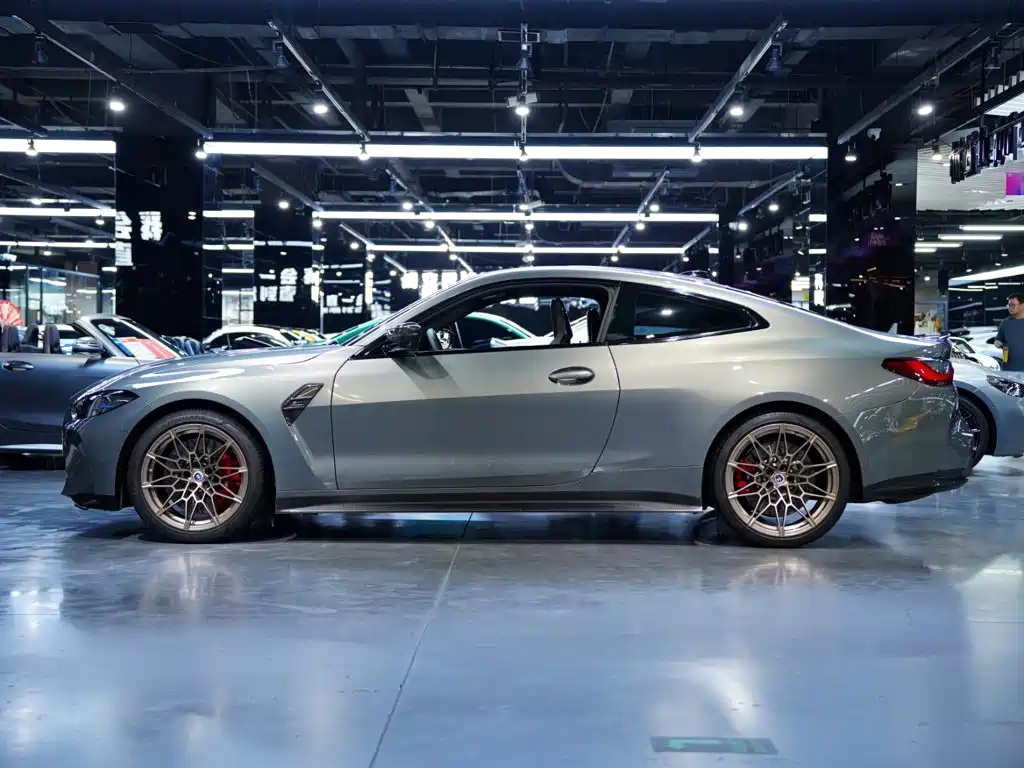 BMW M4 — миниатюра 5