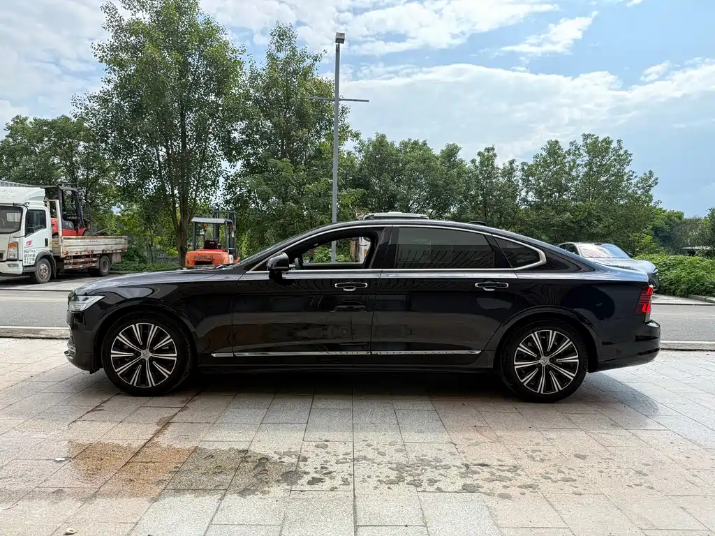 Volvo S90 — миниатюра 4