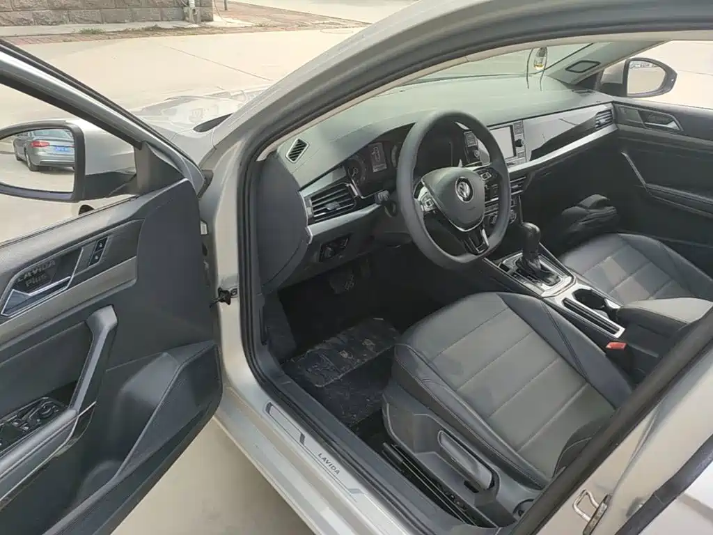Volkswagen Lavida — миниатюра 16