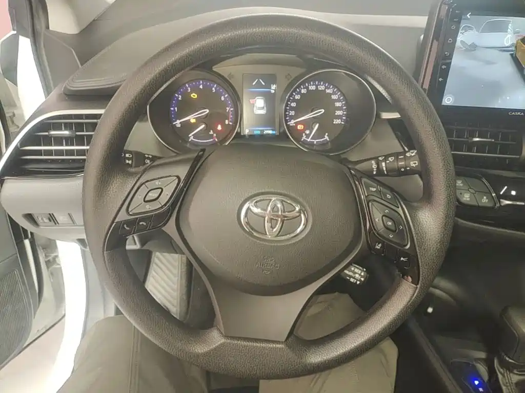 Toyota IZOA — миниатюра 11