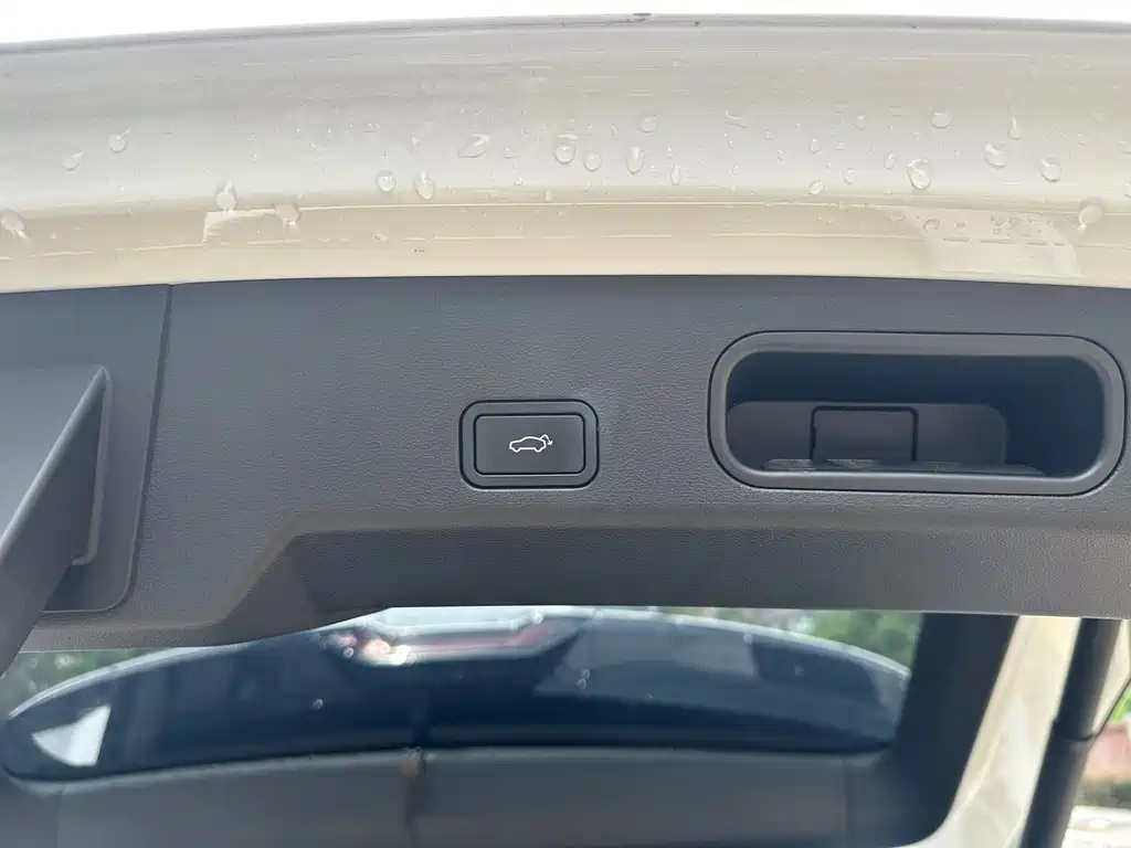 Geely Boyue L 1.5TD DCT Premium Edition, фото 13