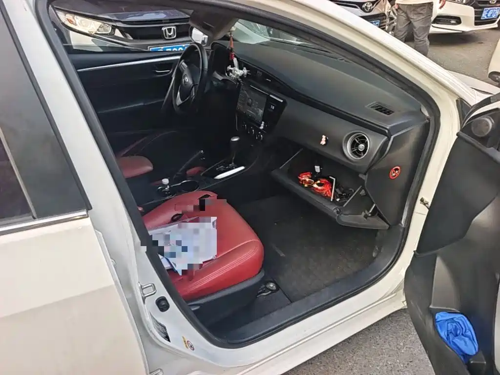Toyota Corolla — миниатюра 9