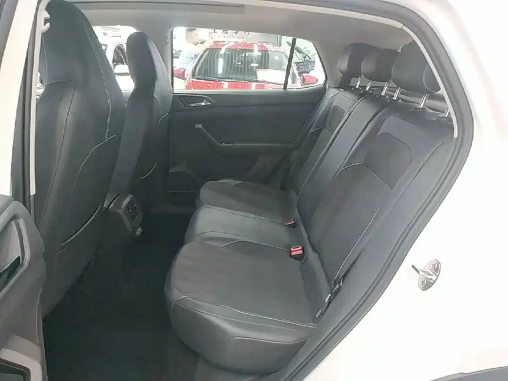 Volkswagen T-Cross — миниатюра 17