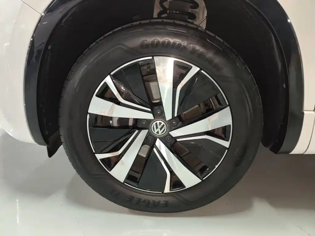 Volkswagen 探岳 GTE — миниатюра 23
