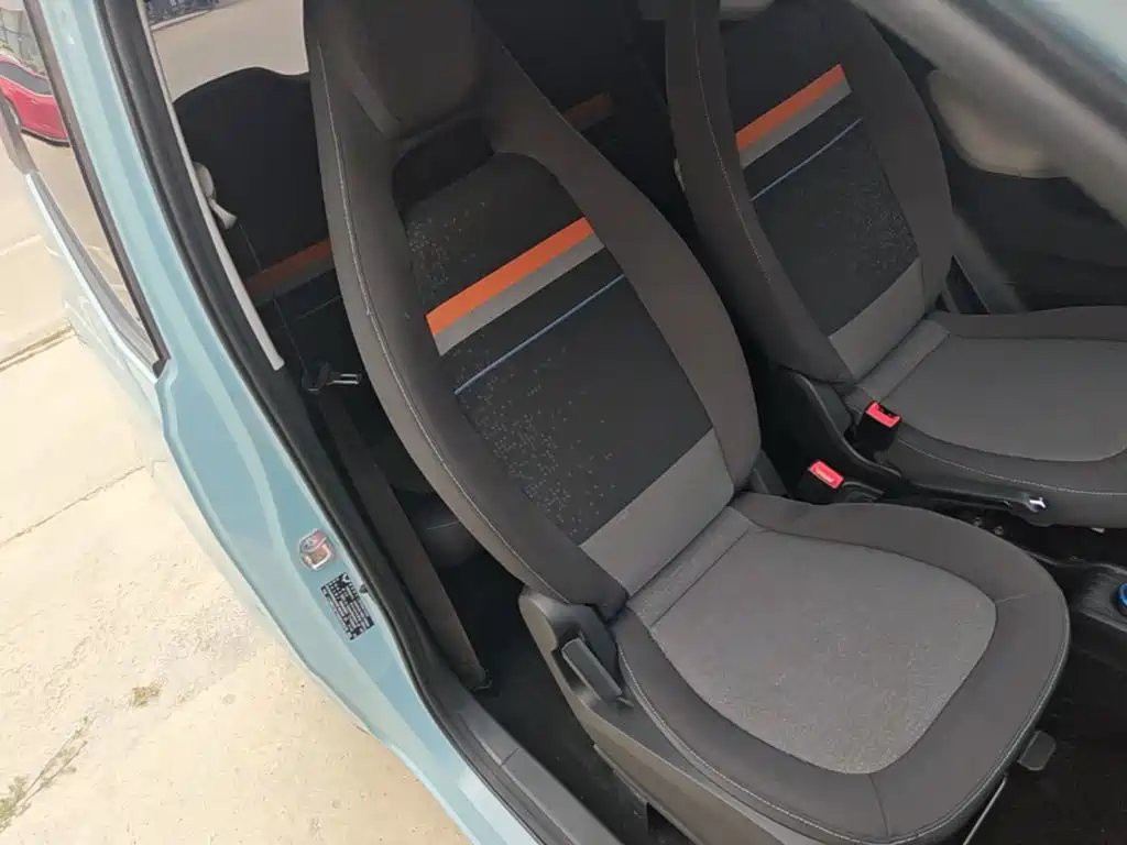 Wuling MINIEV — миниатюра 25
