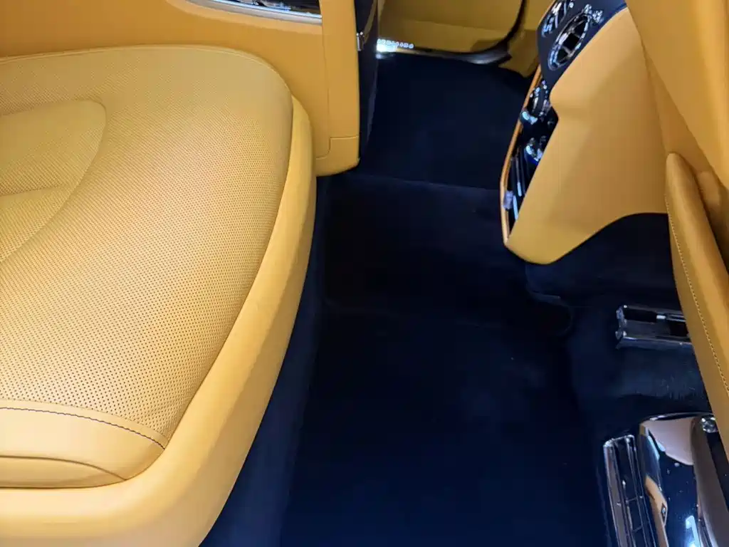 Rolls-Royce Cullinan — миниатюра 4