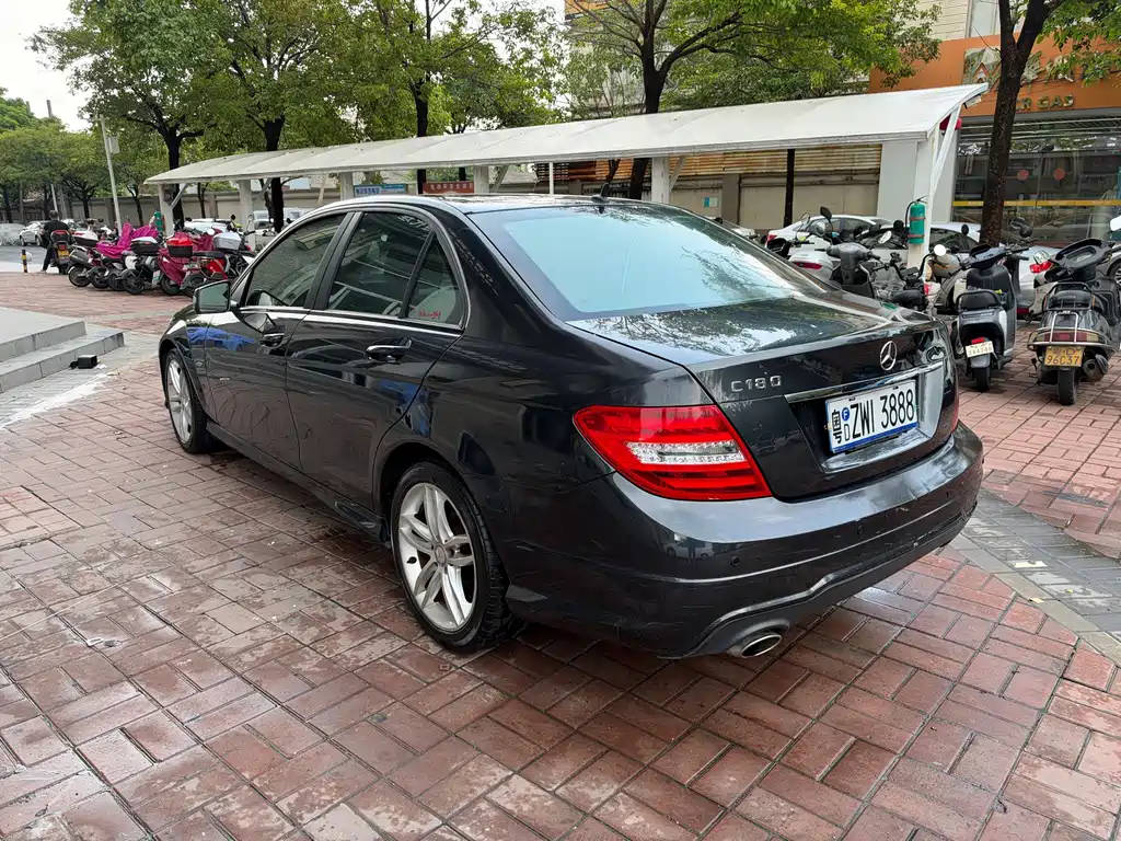 Mercedes-Benz C-Class — миниатюра 10