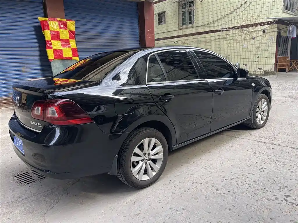 Volkswagen Bora 2011 1.4T AT Sportline
