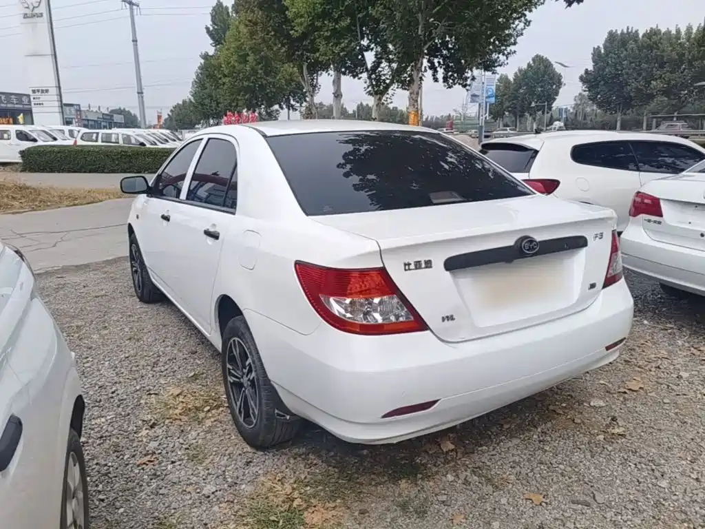 BYD F3 — миниатюра 5