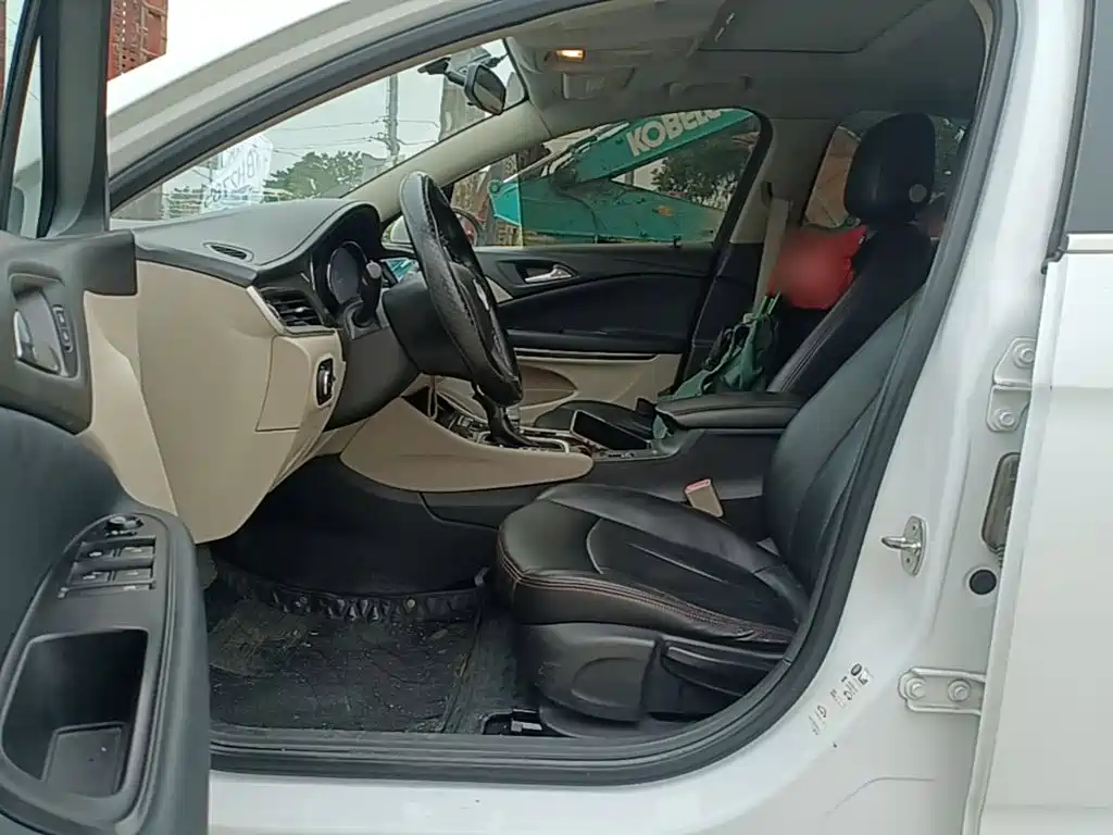 Buick Verano — миниатюра 16