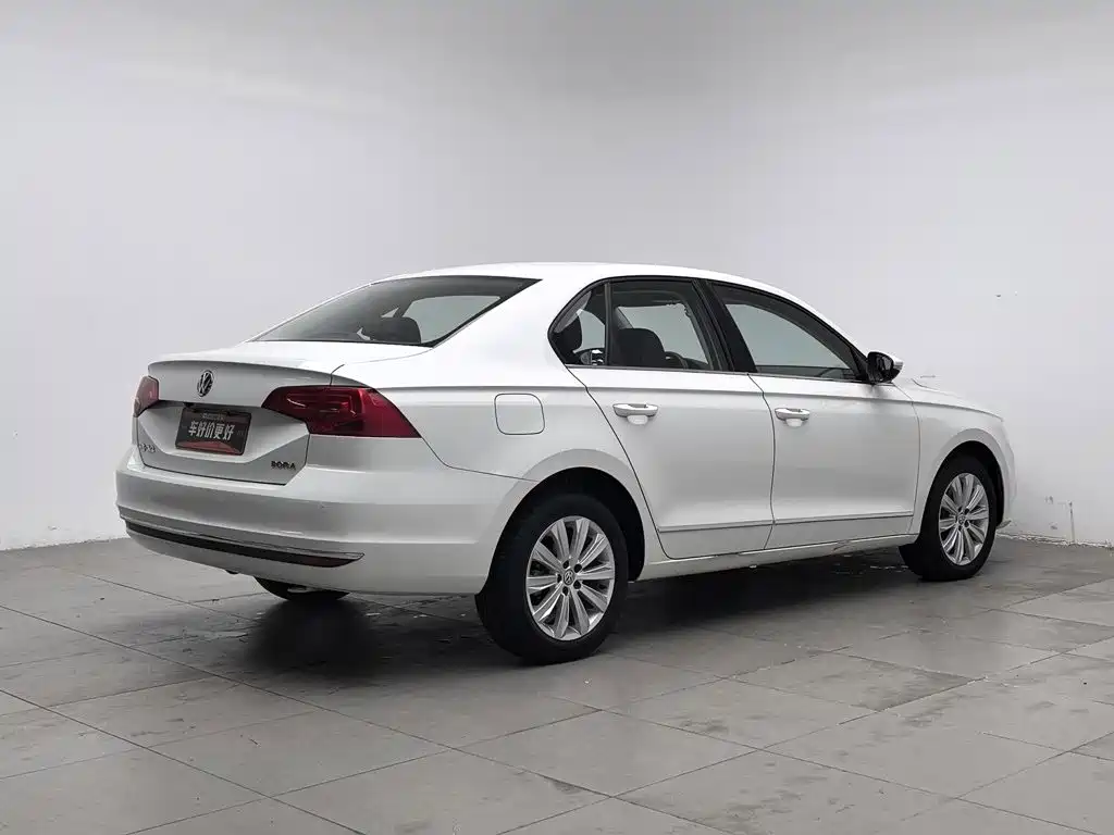 Volkswagen Bora — миниатюра 2