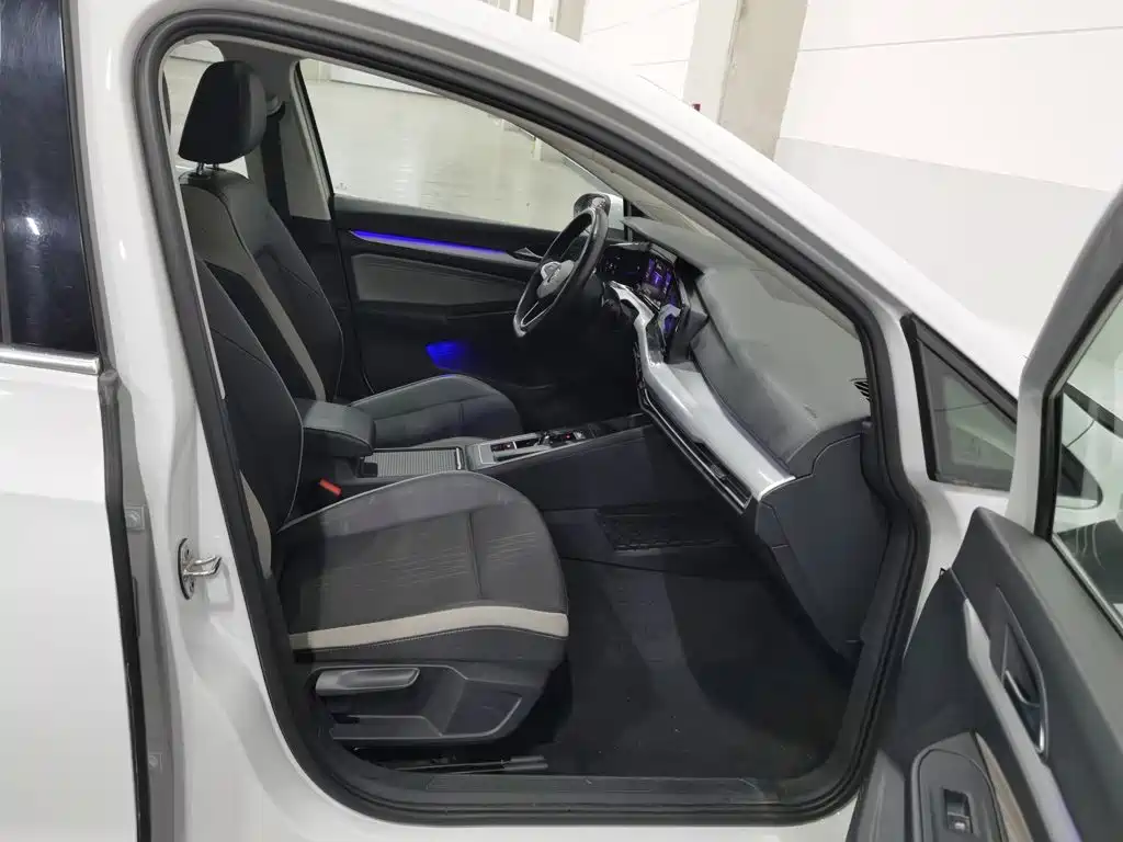Volkswagen Golf — миниатюра 23