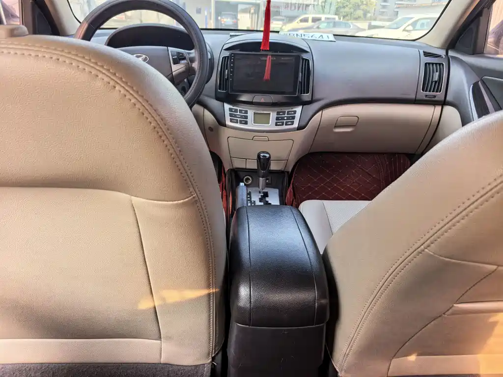 Hyundai Elantra 2011 1.6L AT Comfort