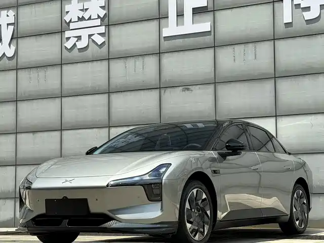 2025 Xpeng Mona M03