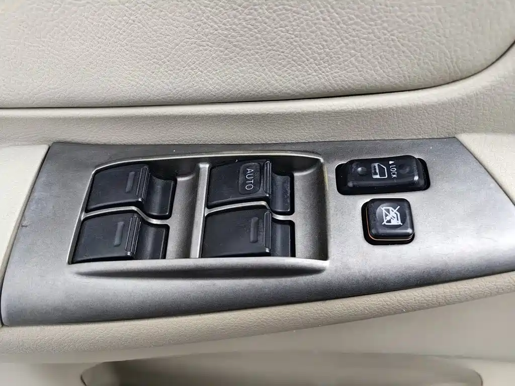 Toyota Corolla — миниатюра 9