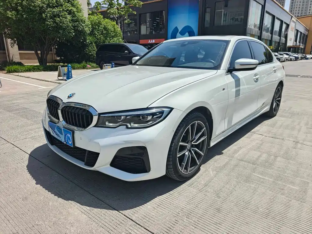 BMW 3 Series 2022