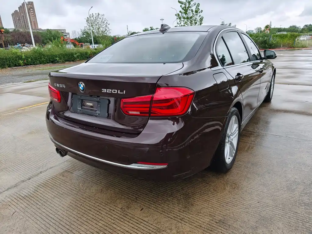 BMW 3 Series — миниатюра 7