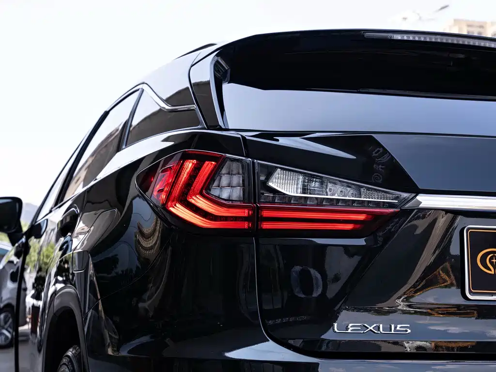 Lexus RX — миниатюра 7