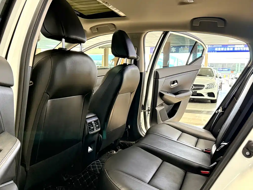 Nissan Sylphy — миниатюра 9